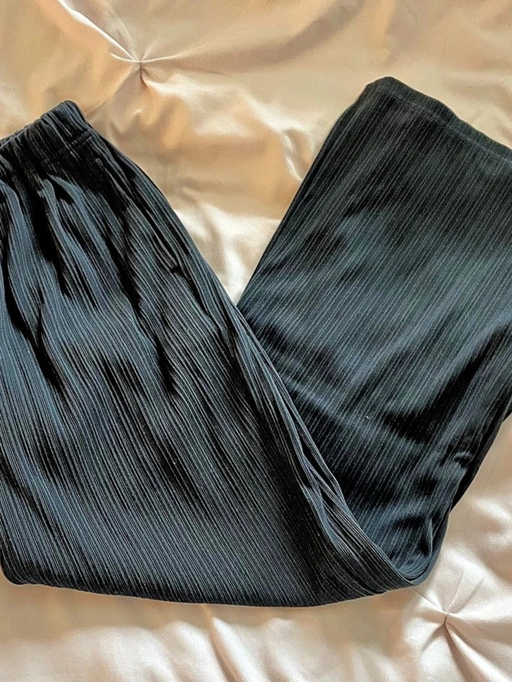 GU Japan girls textured Wide Leg Pants in Black